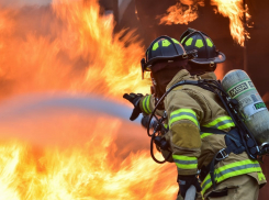 В страшном пожаре в частном доме заживо сгорел 90-летний мужчина на Кубани