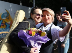  «Привет заснеженному Уралу из солнечного Сочи», - Чичерина погрелась в олимпийской столице 