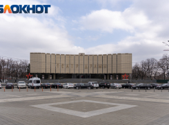 Главное в Краснодаре: Мину обнаружили возле мэрии, «Крымский мост» уничтожили, вода стала дефицитом, за голую попу накажут, а с акулой разобрались 