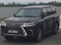 В Краснодаре угнали «элитный» автомобиль с красивыми номерами 