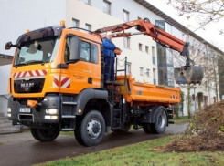 СОВМЕСТИТЬ КРАН-МАНИПУЛЯТОР И ГРУЗОВОЙ АВТОМОБИЛЬ - ЗНАЧИТ ПОВЫСИТЬ ЭФФЕКТИВНОСТЬ