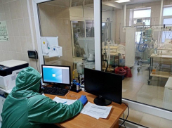 Число заболевших коронавирусом на Кубани немного снижается