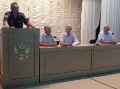 «Деньги в стране есть», - заявили представители КПРФ на встрече с избирателями в Белореченске