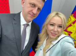 Екатерина Мизулина сделала селфи с мэром Краснодара