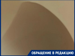 «Нам страшно даже купаться»: вода с запахом тухлых яиц течет из-под крана жителей станицы Новоминской 