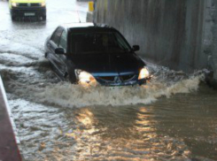 Сочинские улицы превратились в реки из-за неработающей «ливневки»