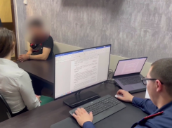 Обвинение по трем статьям предъявлено напавшему на полицейского преступнику в Краснодаре  