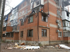  Жителям дома в Краснодаре, который частично разрушился от взрыва газа, разрешили вернуться домой 