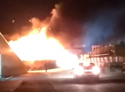  Из-за отключения света в Музыкальном микрорайоне Краснодара сгорели генератор, машина и навес 