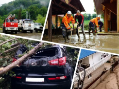 Последствия стихии в Краснодарском крае: гибель туристов, затопленные улицы Сочи и больница