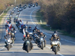 «Ночные волки» первыми проедут по Крымскому мосту со стороны Краснодарского края