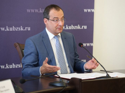 Спикер ЗС Кубани Юрий Бурлачко: Закон позволит повысить требовательность к парламентской работе и общественной деятельности