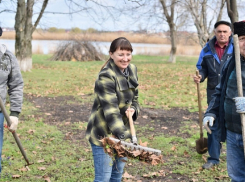  Жители Кубани покрасят заборы и почистят зеленые зоны от мусора 