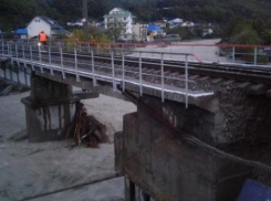  Застрявшие на Кубани поезда отправились из Сочи по временной схеме 