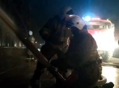 В Краснодарском крае спасатели ликвидировали пожар в пятиэтажке