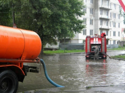 ﻿К дежурству из-за дождя приступили 11 водооткачивающих машин