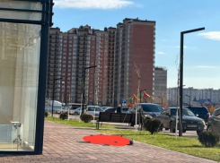 Выпавшему из окна в Международный женский день краснодарцу был 31 год