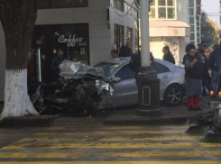 «Он не был пьян», - знакомая парня, устроившего ДТП в центре Краснодара 