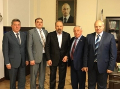 КПРФ собрала глав кубанских городов для решения вопроса аварийного жилья