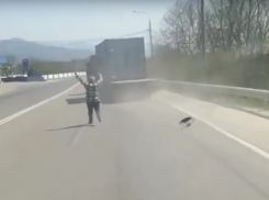  Водителя грузовика, протаранившего бензозаправку под Новороссийском, задержали 