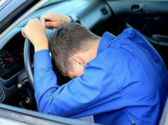 В Геленджике пьяный молодой человек угнал машину с чужими детьми