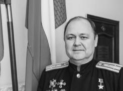 «В памяти он останется неравнодушным человеком», – губернатор Кубани о скончавшемся от ковида Герое России 