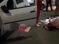 Иномарка сбила голого мужчину в Сочи