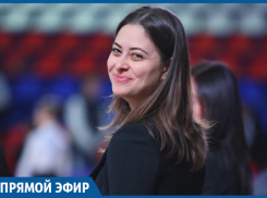 Жизнь танцовщицы в прямом эфире