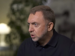Миллиардер Дерипаска назвал бессмысленным укрепление рубля к доллару