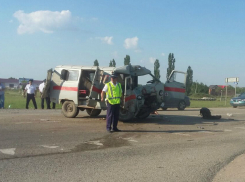 На Кубани в жутком ДТП с «КамАЗом» погибли мужчина и женщина