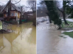 Потоп начался в Архипо-Осиповке из-за дождей 