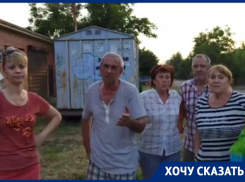 «Страдают старики, страдают дети», - жители поселка Калинино уже больше суток живут без света