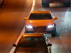 В Краснодаре дрифтеры и байкеры терроризируют жильцов многоэтажки