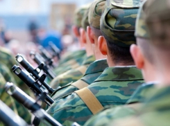 Более 870 новобранцев из Краснодара призвали в армию