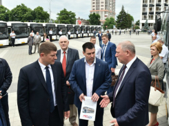 Власти потратили полмиллиарда рублей на покупку автобусов для фанатов футбола в Краснодаре