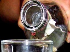 В Адыгее задержали бутлегера, за продажу суррогата