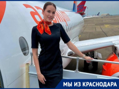 Буйные пассажиры, авиакатастрофы и строгий отбор: одна из самых красивых стюардесс России о своей работе