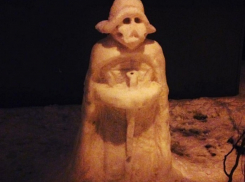 В Краснодаре поставили памятники унитазу, Симпсону и Дарту Вейдеру