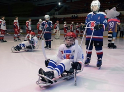 Дети с ограниченными возможностями Краснодарского края смогут бесплатно заниматься хоккеем