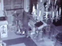 Ограбление храма на Кубани попало на видео 