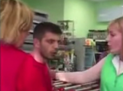 В Сочи избитая клиентка «Пятёрочки» разбила бутылку спиртного