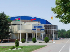 «Мы не представляли, что оборудование сломают так быстро», -мэр Краснодара о ремонте воркаут-площадки