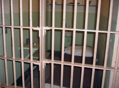 В Краснодаре отчим неоднократно насиловал свою падчерицу 