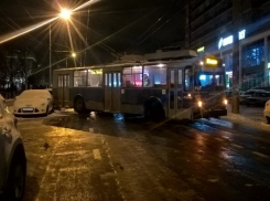 «Поскользнувшийся» троллейбус вызвал заторы в Краснодаре