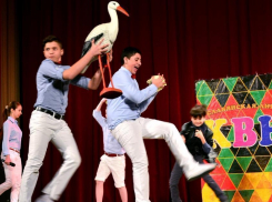 КВН, как и спорт в крае, должен стать массовым, - губернатор Кубани