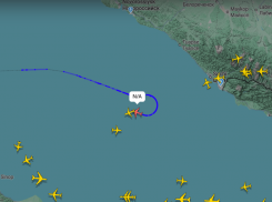 Американский самолёт «Посейдон» кружит над морем вблизи Туапсе и Сочи