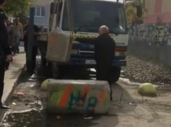«Новый сезон битвы за проезд»: в Краснодаре убрали бетонные блоки между Селезнева и Ставропольской 