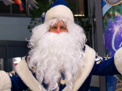 Дед Мороз попросил жителей Краснодара рассчитаться с долгами за услуги ЖКХ