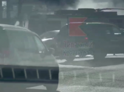  В Краснодаре загорелся троллейбус