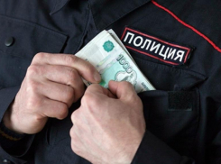 Сочинский полицейский закрывал глаза на опасные прогулки по воде за взятки